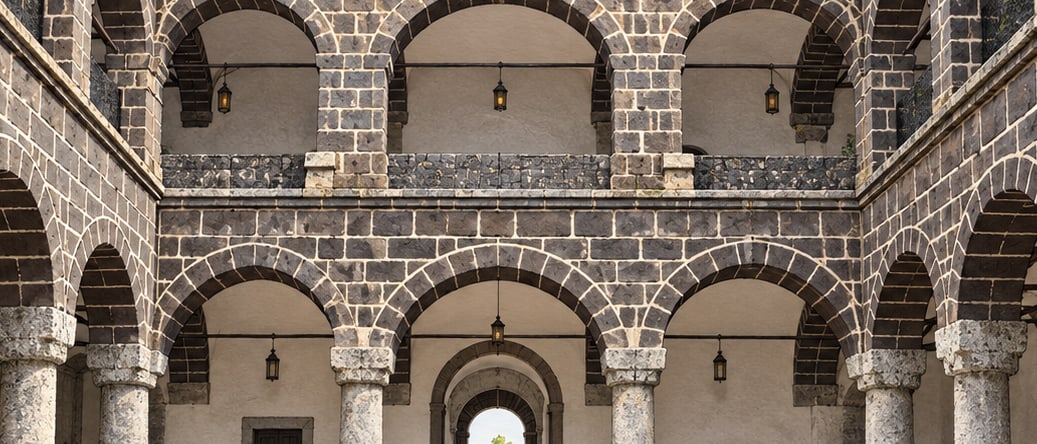 Meydan Madrasa çizimi, Hakkari